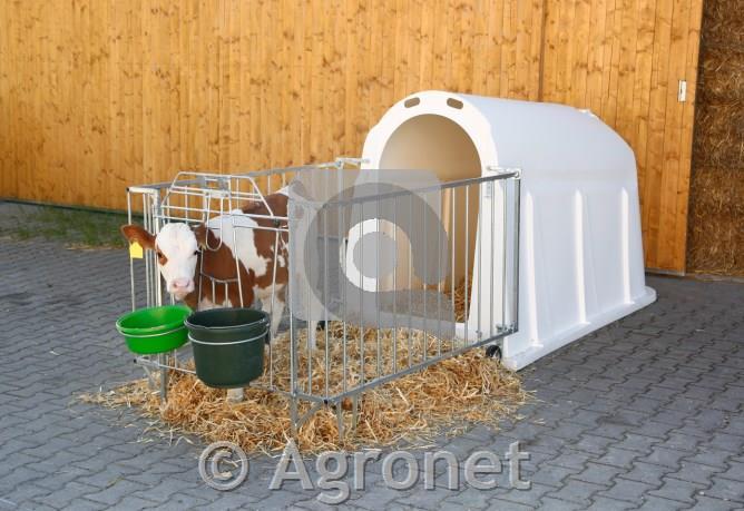 Staja CalfHouse PE UV z ograjo v lažji izvedbi
