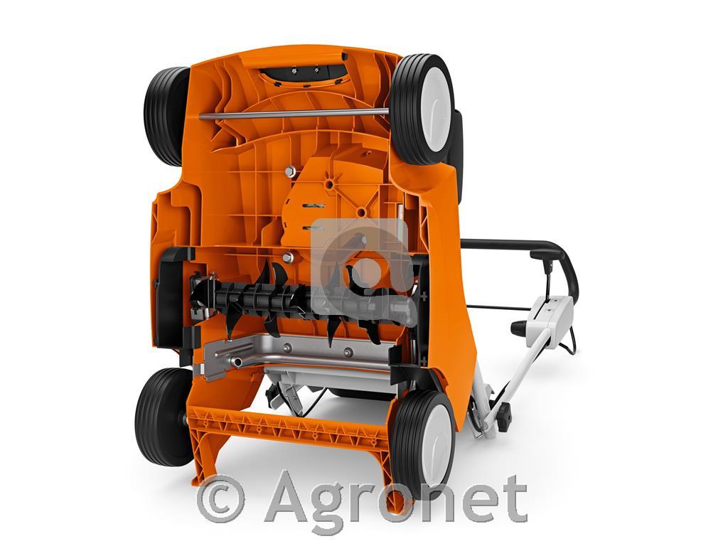 Prezračevalnik trave RL 540 s košaro za travo AFK050 STIHL
