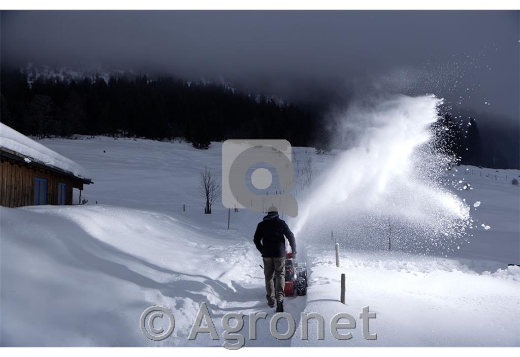 Snežna freza AL-KO SnowLine 700 E