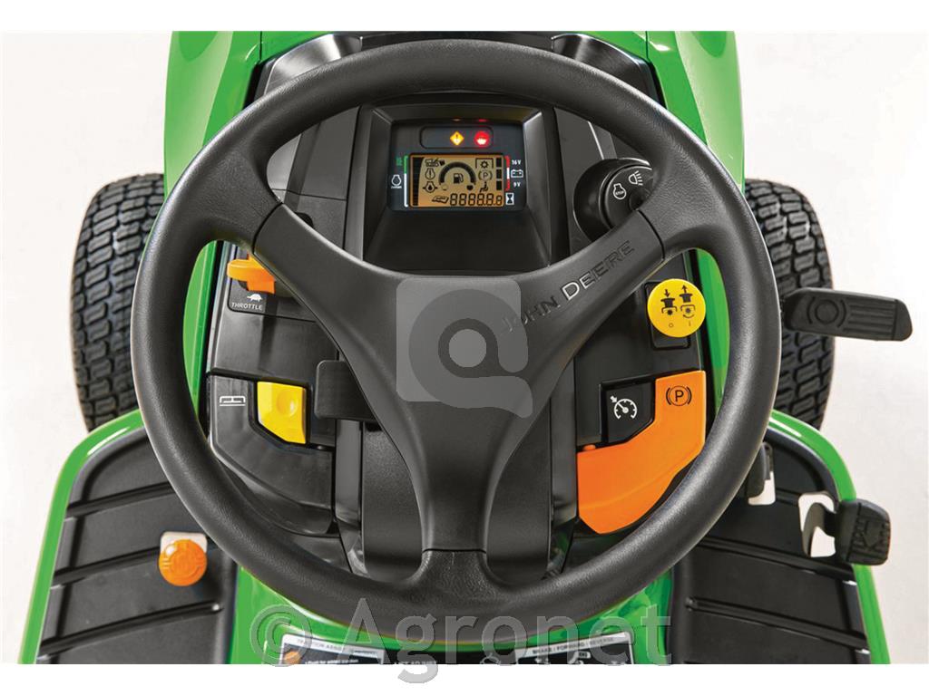 Vrtni traktor X590 JOHN DEERE